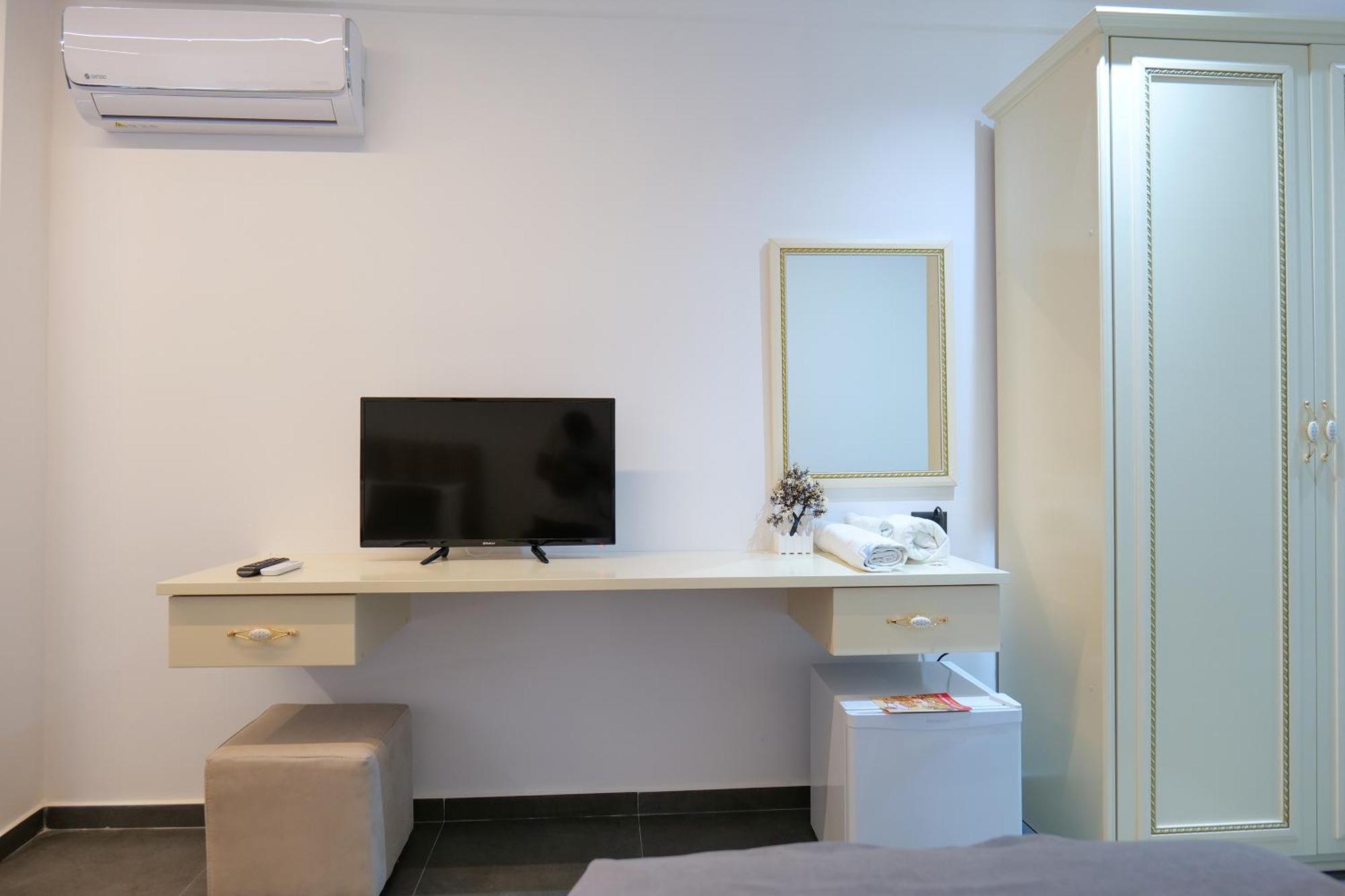 Hotel Celaj Vlora Kültér fotó