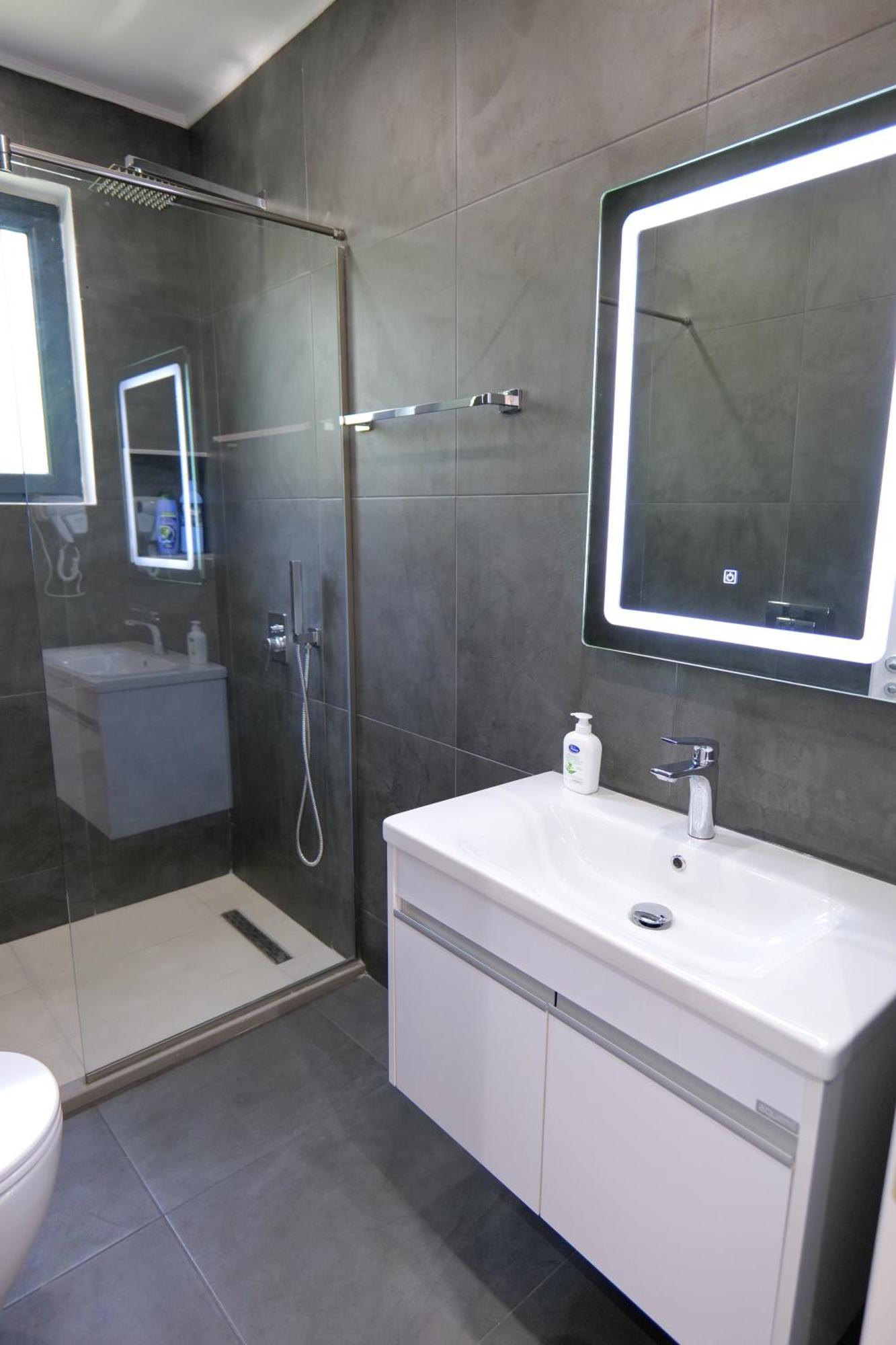 Hotel Celaj Vlora Kültér fotó