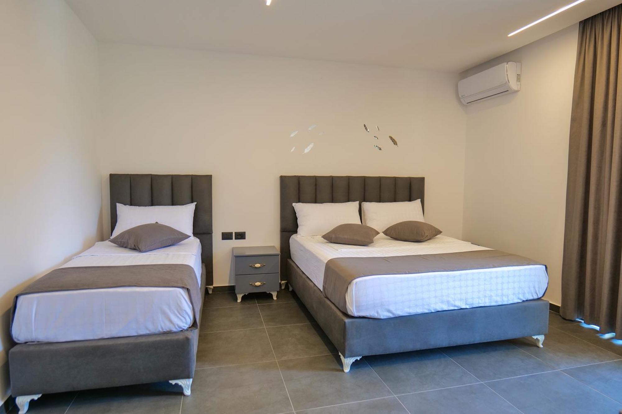 Hotel Celaj Vlora Kültér fotó