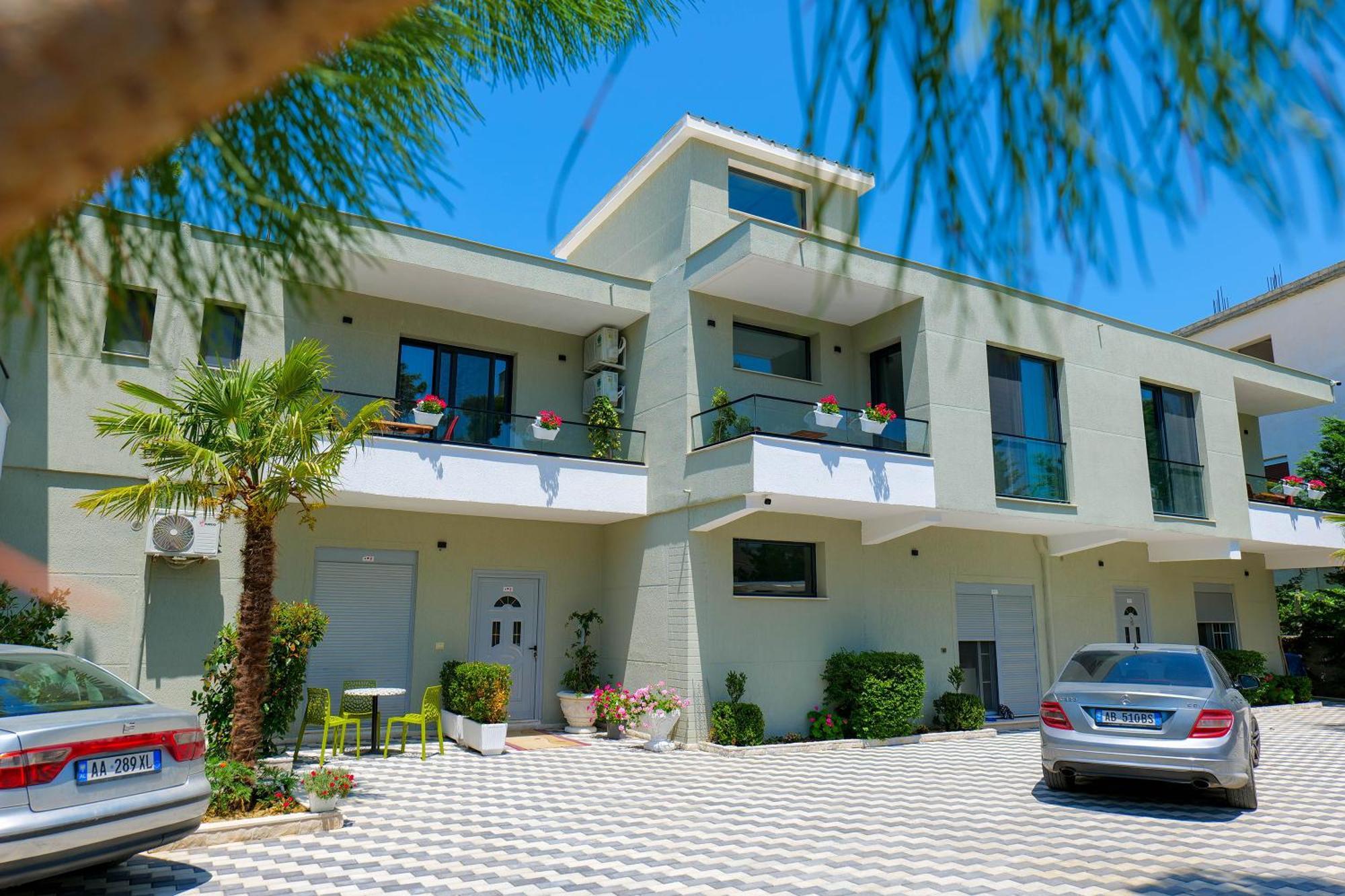 Hotel Celaj Vlora Kültér fotó