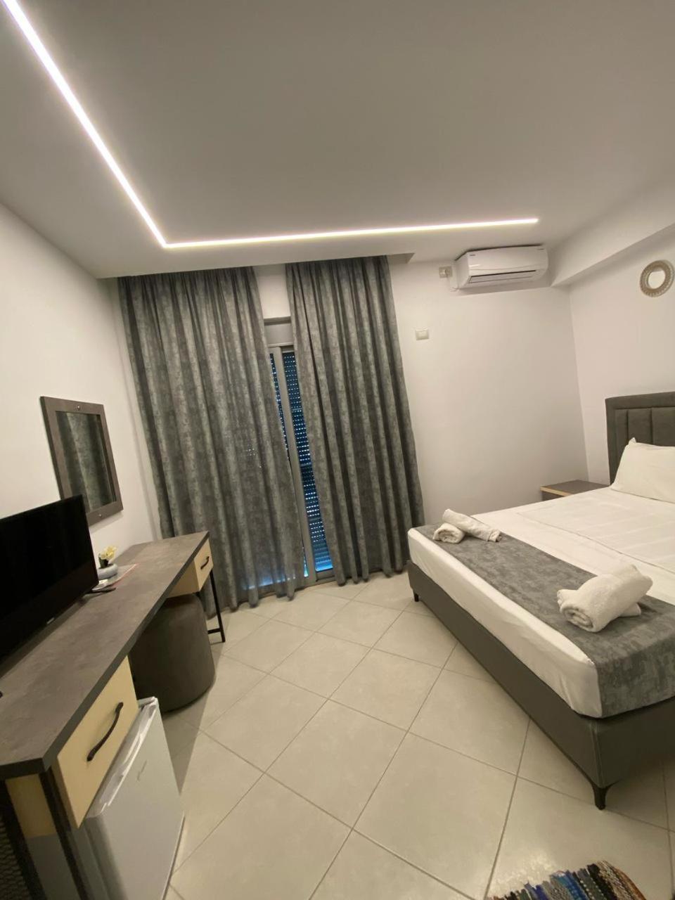 Hotel Celaj Vlora Kültér fotó